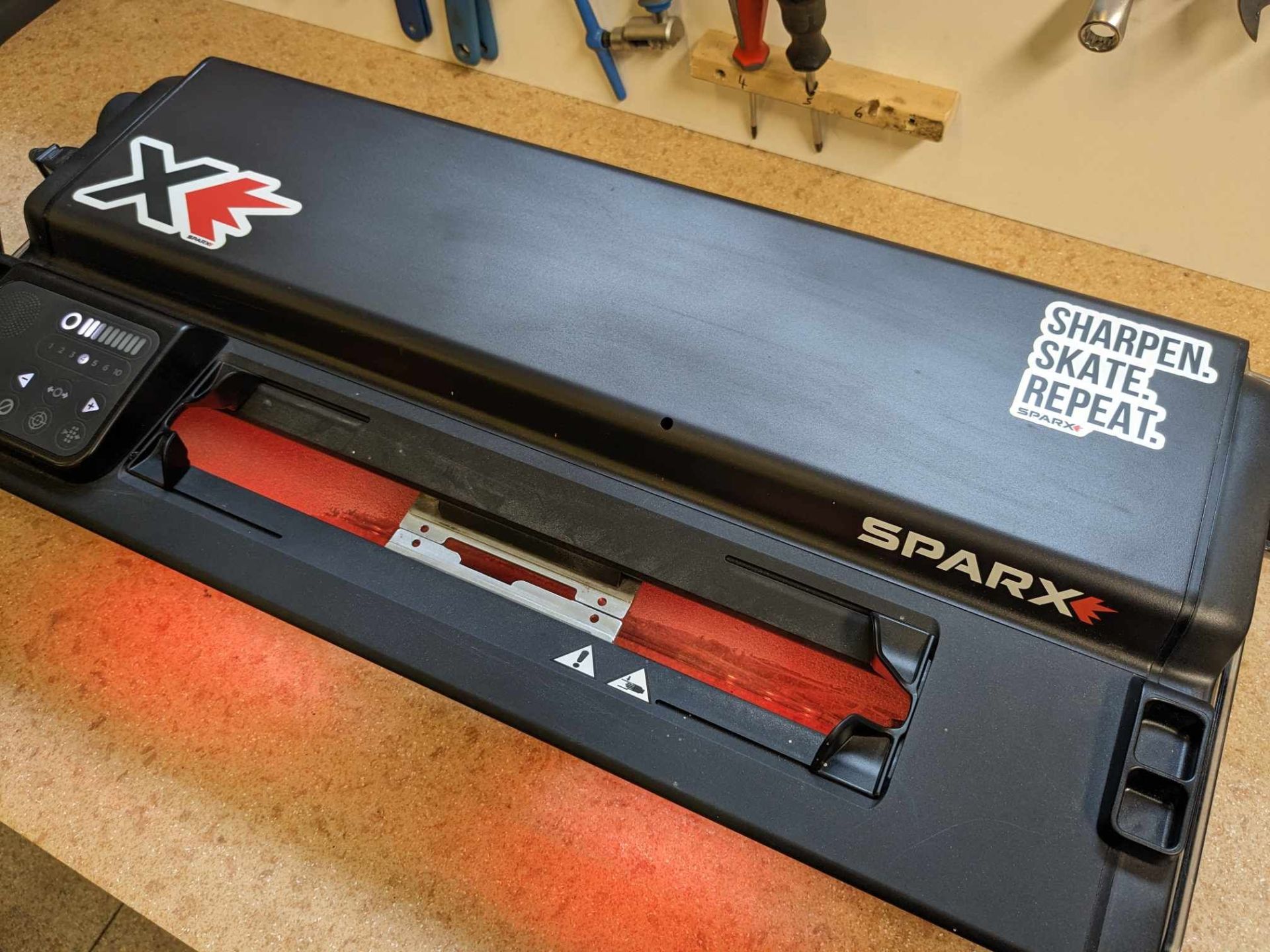 Uiskude teritamine Tartus Hokiuiskude teritamine, Iluuiskude teritus, Väravavahiuiskude teritamine Tartu ja Lõuna-Eesti