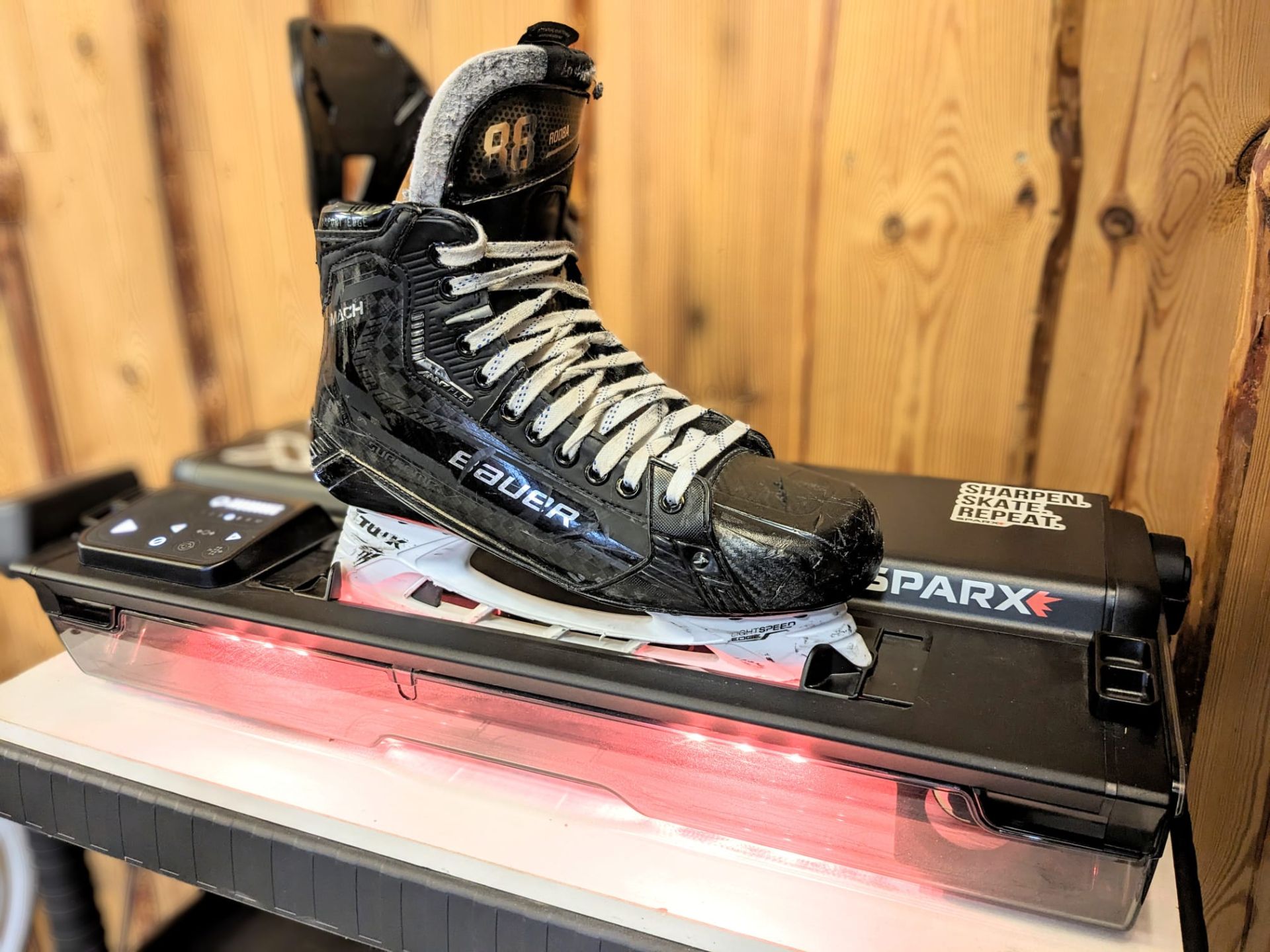 Uiskude teritamine Tartus Hokiuiskude teritamine, Iluuiskude teritus, Väravavahiuiskude teritamine Tartu ja Lõuna-Eesti